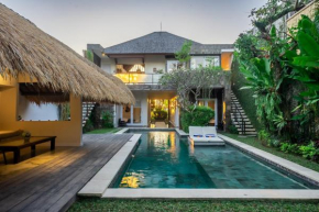 Villa Amerta Grand and large 4 Bedroom Villa Central Canggu